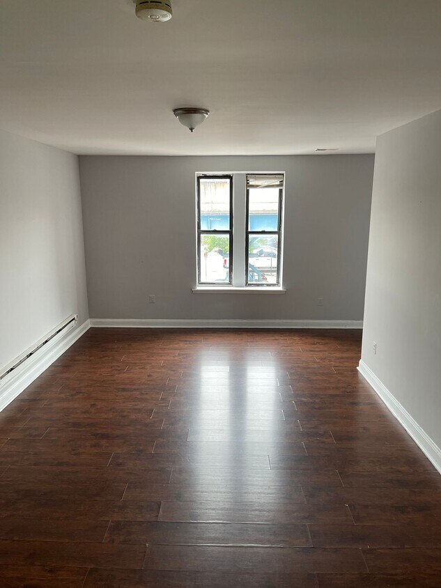 Photo - 5849 Market St (Philadelphia, PA)