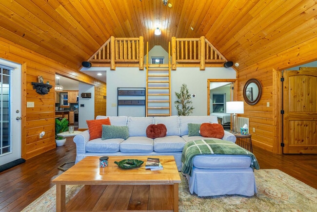 Photo - 629 Cherry Hill Dr Unit ID1292596P