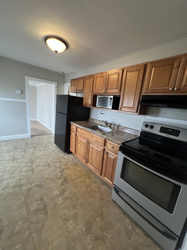 Photo - 1020 McAlpine St Apartments Unit 2nd Floor