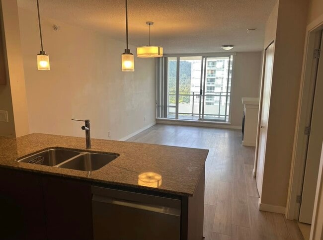 Photo - 9888 Cameron St