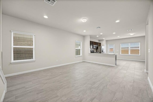 Photo - 1121 La Conterra Blvd