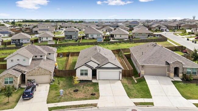 142 Solitude Dr