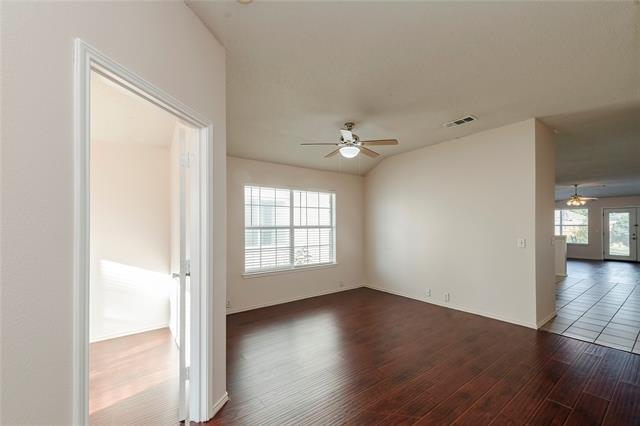 Photo - 204 Waterwood Dr