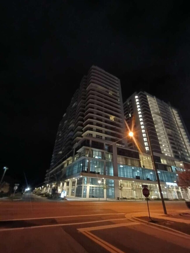 220 Lake Shore Dr Unit 823