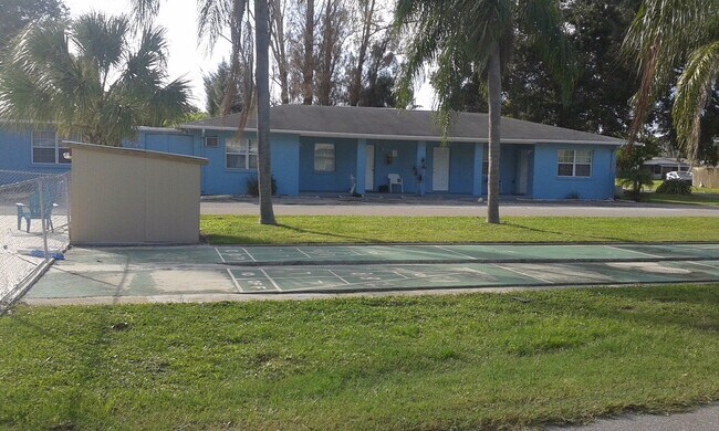 Photo - 10464 106th Ave N Unidad 8