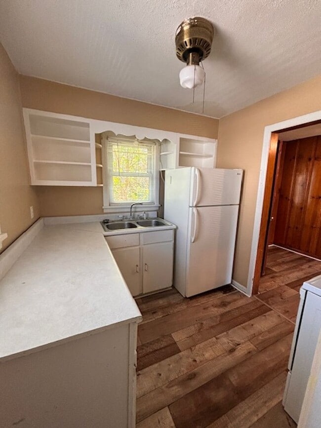 Photo - 213 Sycamore St