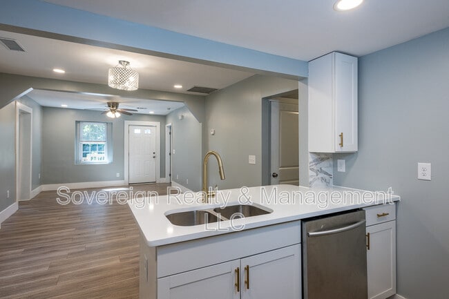 Photo - 2227 Telhurst St SW