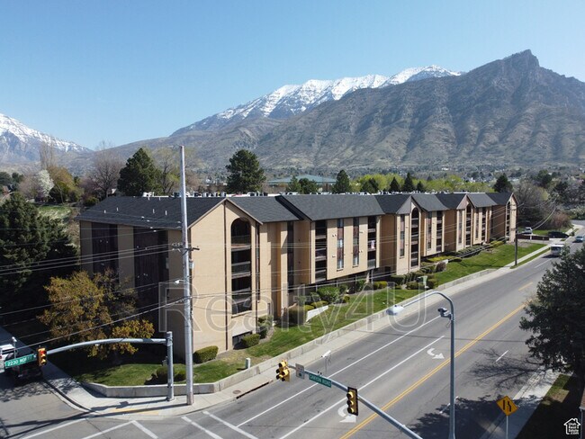 Photo - 2244 N Canyon Rd