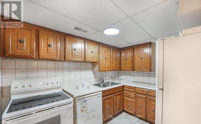 Photo - 90 Monk Crescent Unité Bsmt