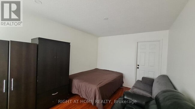 Photo - 55 Littleleaf Dr