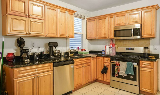 Photo - 13 Sachem St Unit 2