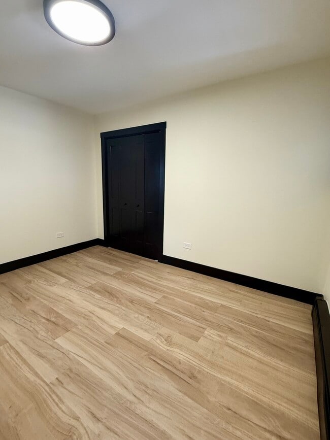 Photo - 1115 E Algonquin Rd Unit 20