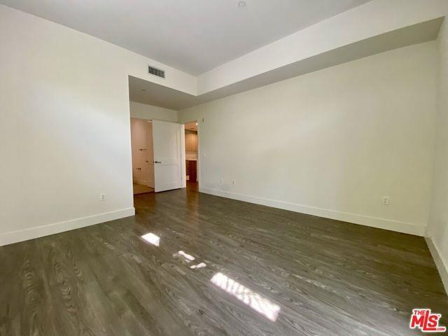 Photo - 1232 Kings Rd Unit 105