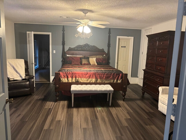 Photo - 2321 N Calion Rd Unit Apartment