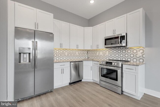 Photo - 2119 N Front St Unit 304