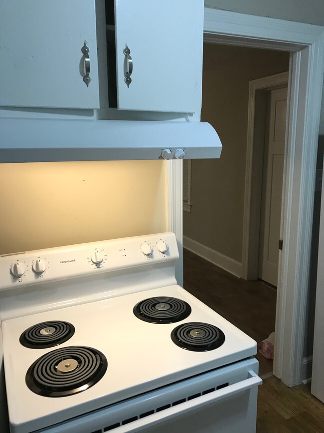 Photo - 605 Larkspur Rd