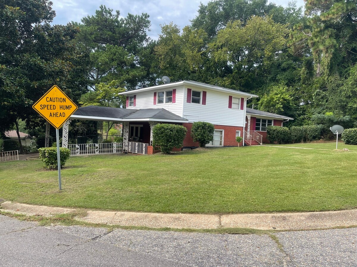 Photo - 501 Spaulding St