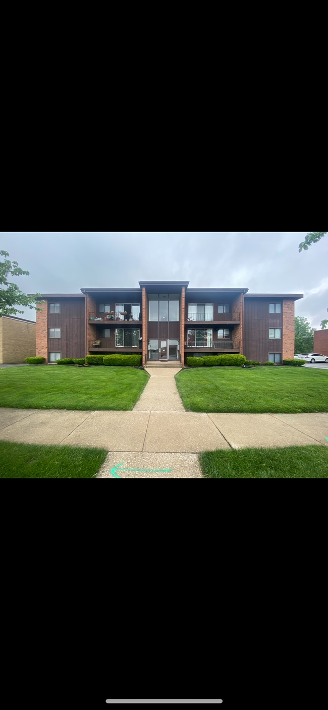 Photo - 9218 Erie St Unit 1C