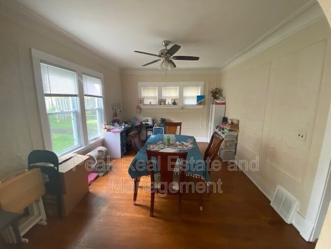 Photo - 600 Pleasant St SE