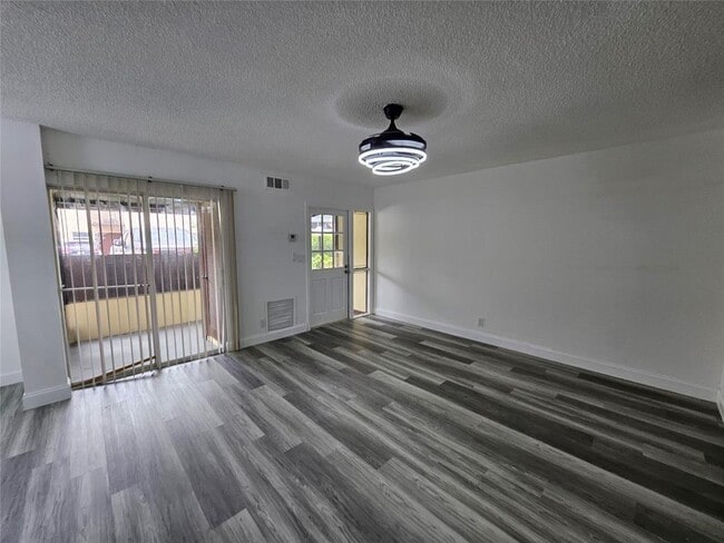 Photo - 6603 Winfield Blvd