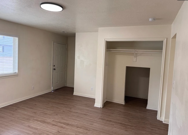 Photo - 1393 N 260 W