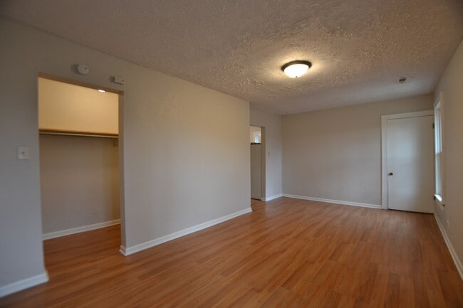 Photo - 402 Nicholson St