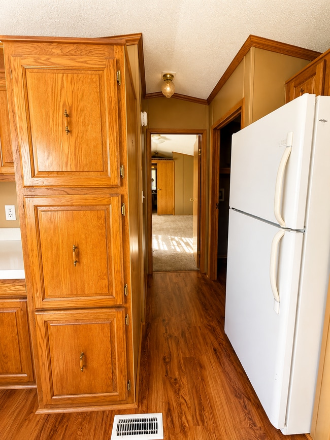 Photo - 925 N Wesley St