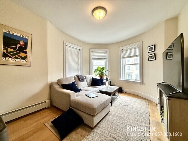 Photo - 674 Washington St Unidad 1R