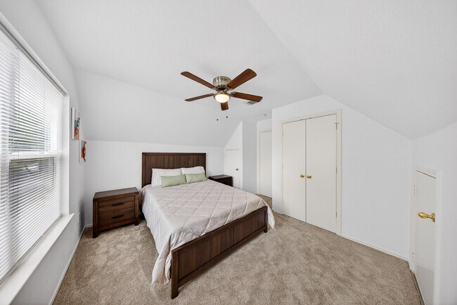Photo - 1318 Dennis St