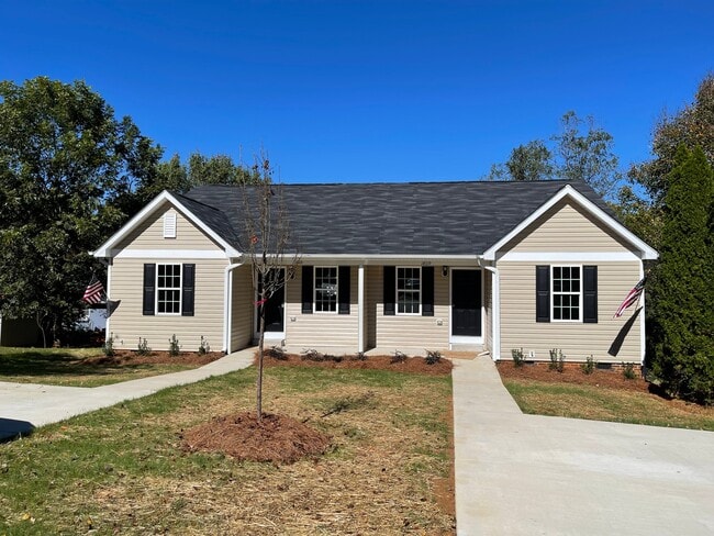 Building Photo - 1813 Alyssum Pl