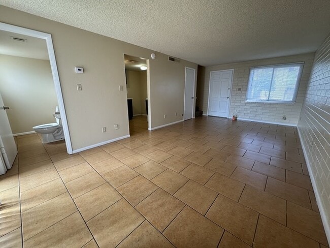 Holiday Gardens 2 Bedroom Townhome