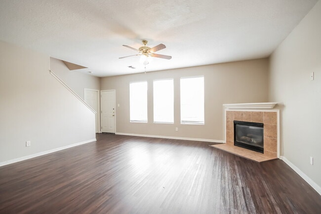 Photo - 12151 Landsdown Ridge Way
