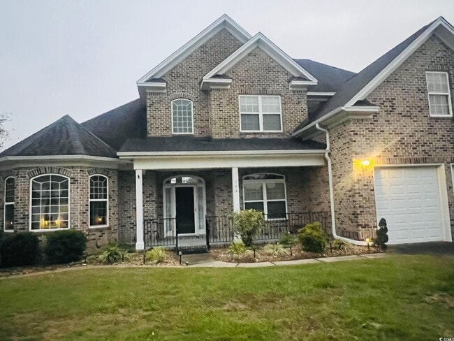 Photo - 584 Summerhill Dr