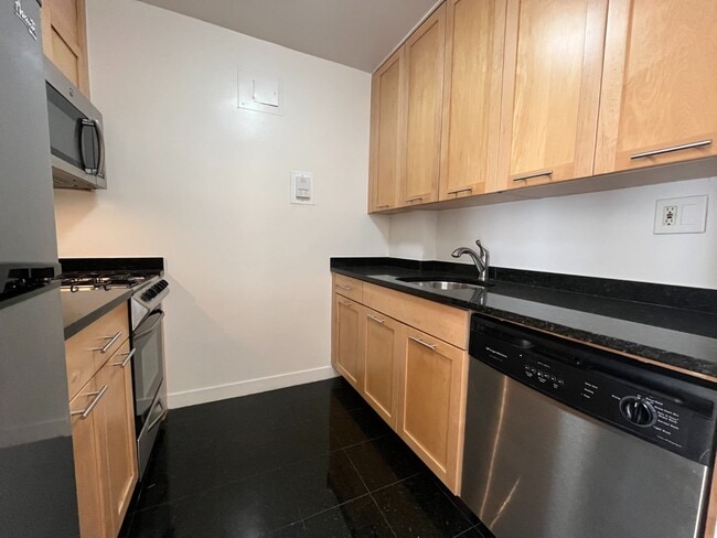 Photo - 145 Fourth Avenue Unit PNH00