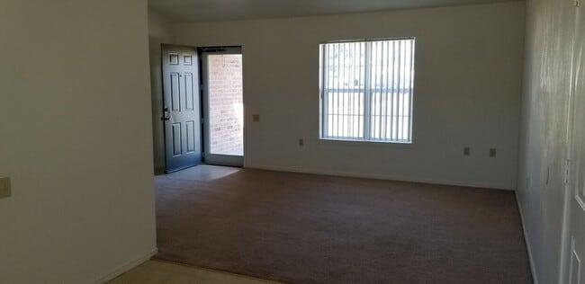 Photo - Cottonwood Estates Apartments