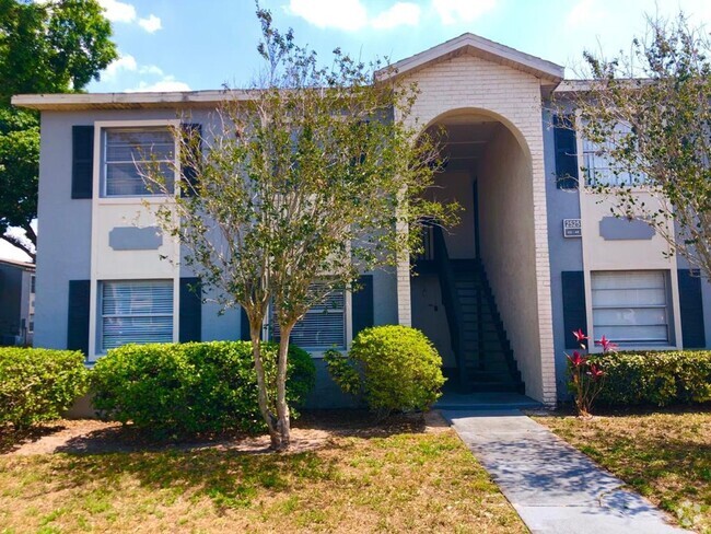 Building Photo - MOVE IN JUNE! WATER INCLUDED! In Windmill ... Unit 47 Rental