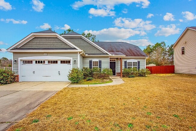 Building Photo - 3 Bedroom 2 Bathroom Nest in Raeford Rental