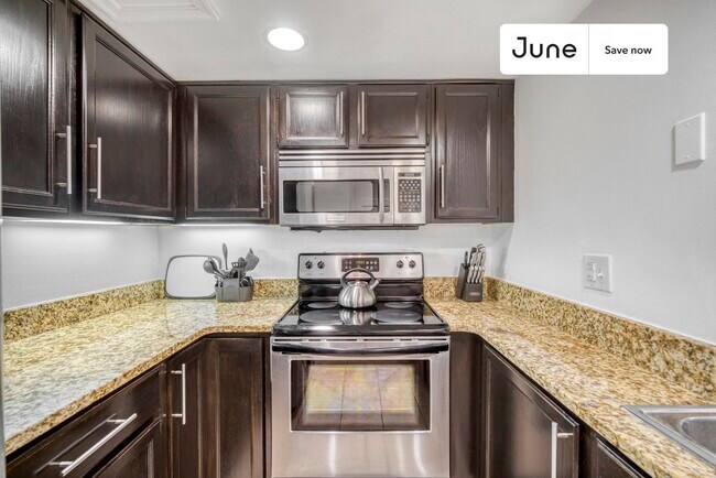 Photo - 1843 Burke St SE Unit 2