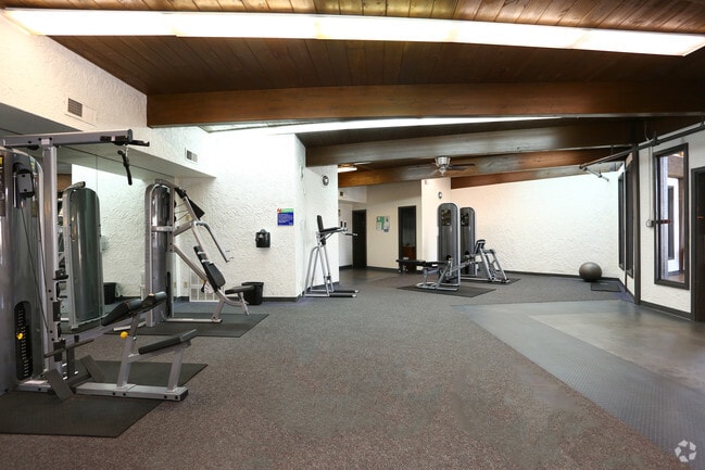 Fitness Center - Spanish Lake Townhomes