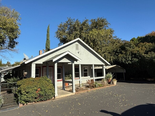 Photo - 3 Bedroom 1 Bath House!