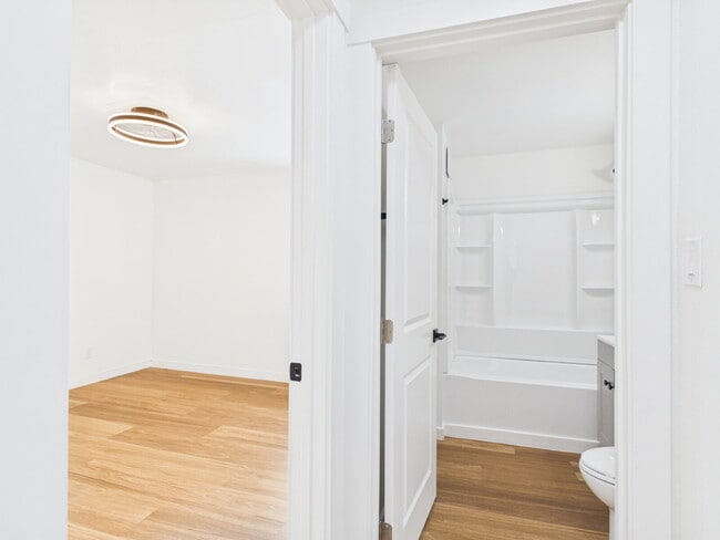 Photo - 902 Gilmore St Unit D