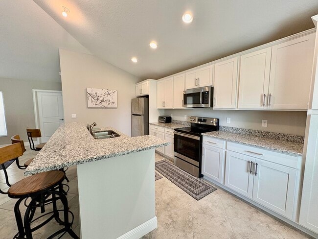 Photo - 713 SE East Ave