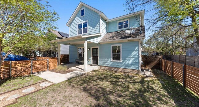 Photo - 3104 Neal St