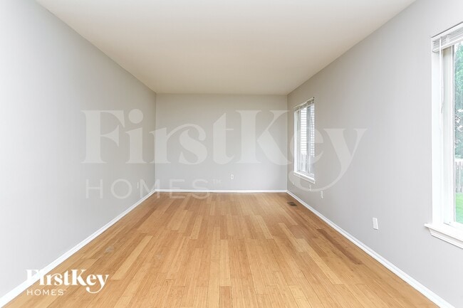 Photo - 21439 Georgetown Dr