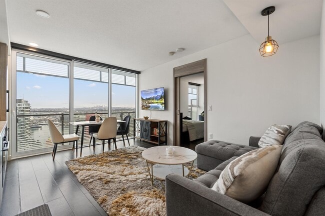 Building Photo - 89 Nelson St.