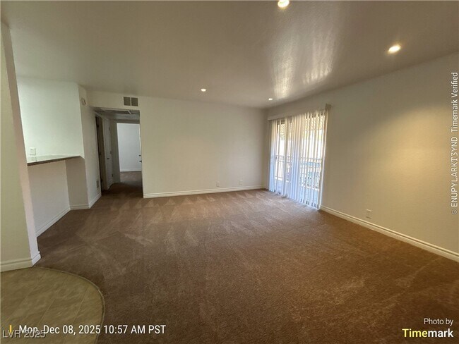 Photo - 4990 River Glen Dr Unit 172