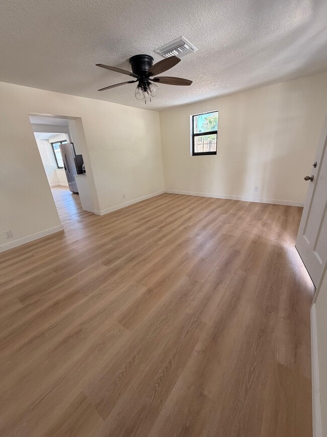 Photo - 2304 W Idlewild Ave