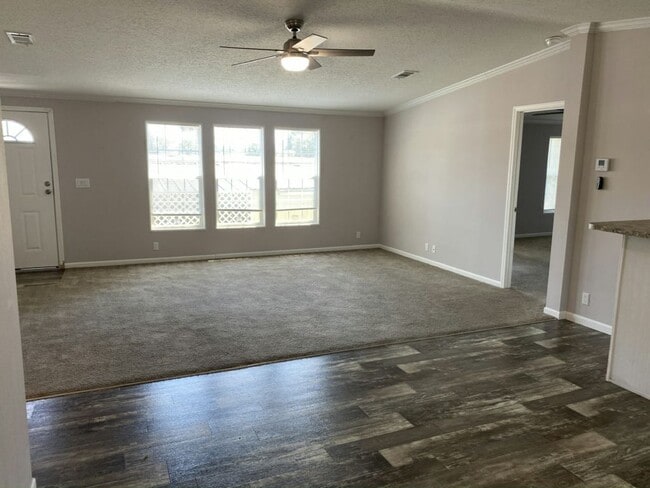 Photo - 517 Remann Rd