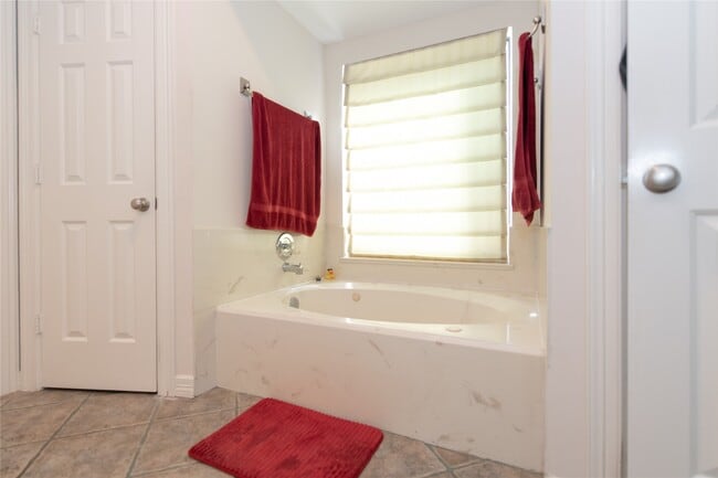 Building Photo - 1719 Galleon Oaks Dr