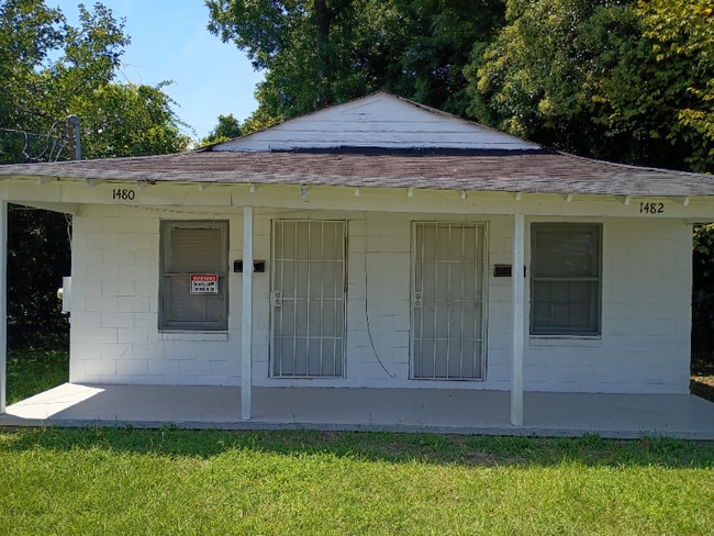 Building Photo - 1480 4th Ave Rental